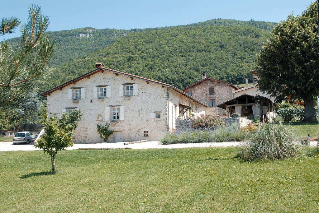 Bed and Breakfast L'Estapade Des Tourelons Saint-Jean-en-Royans Zewnętrze zdjęcie